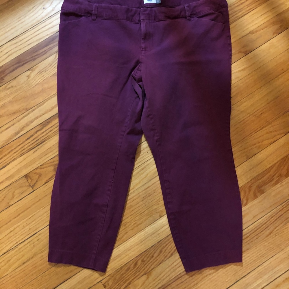 Old Navy plus size maroon skinny jeans